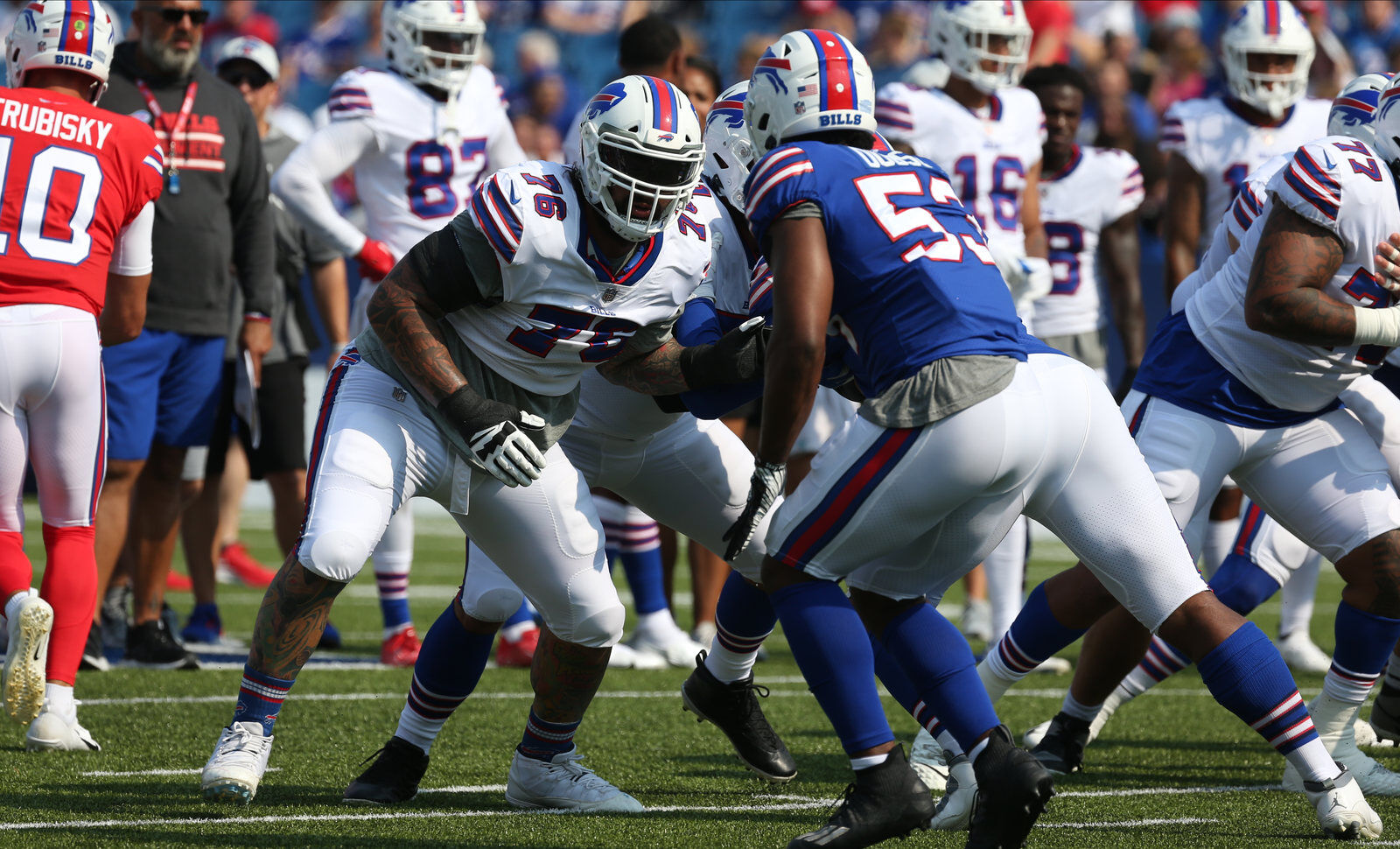 1019072894 McCoy Sports Buffalo Bills training camp